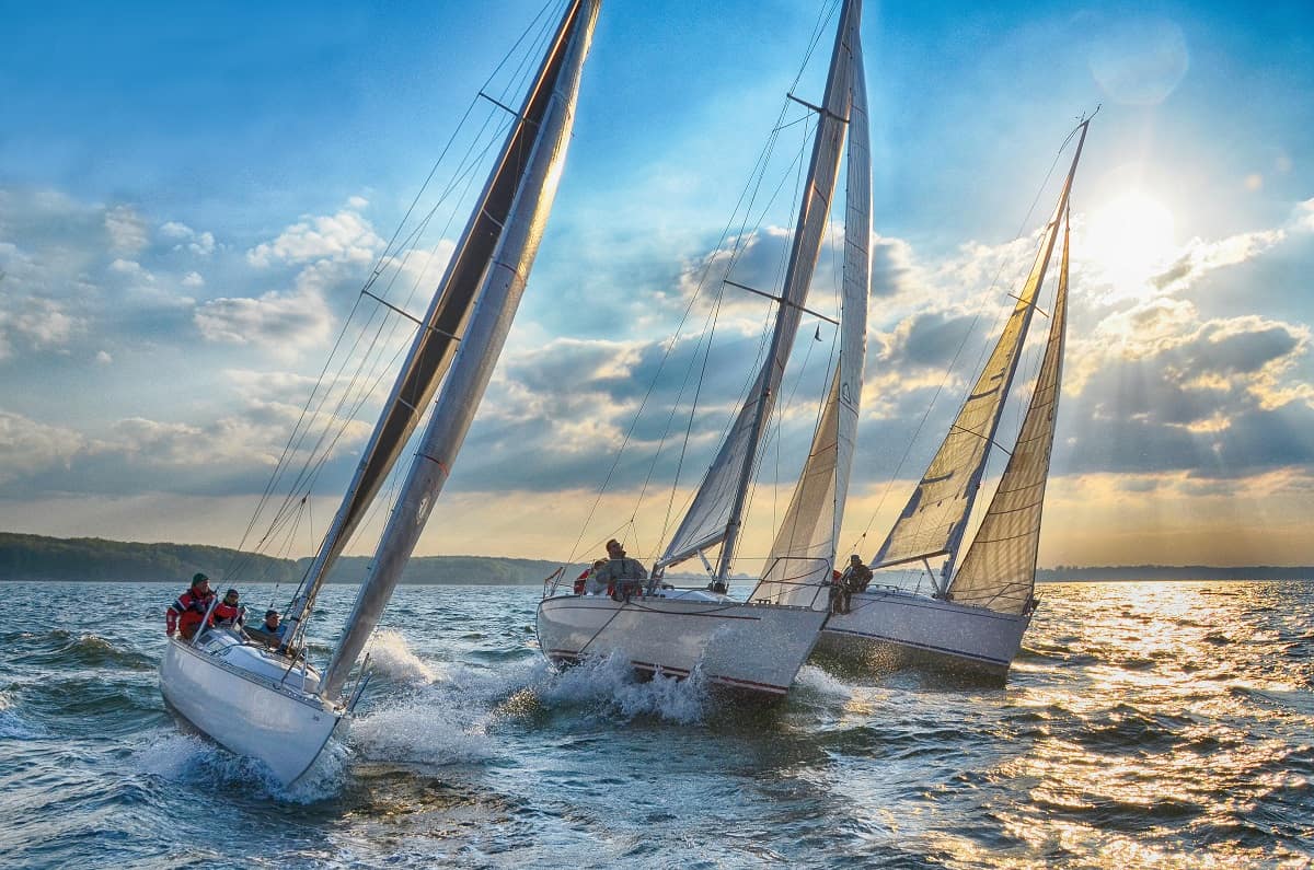 Windward vs Leeward Sailing